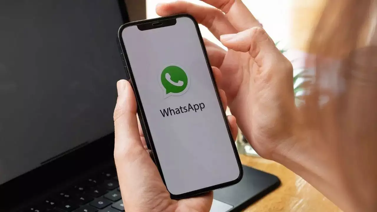 WhatsApp Birgə Hesab funksiyasını işə salır