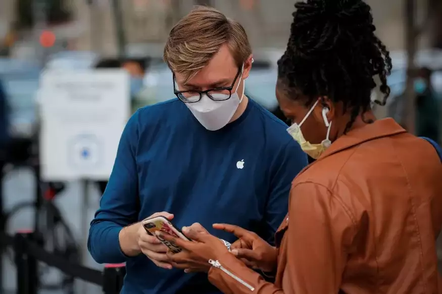  Apple, ABŞ mağazalarında işçilərin əleyhinə toplantılar keçirdi